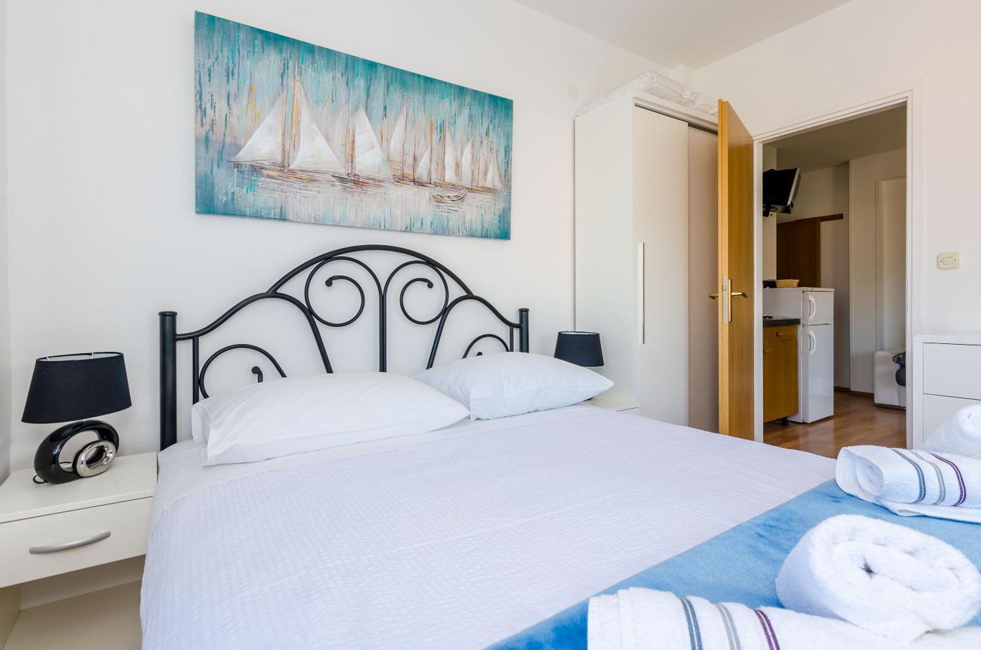 Apartments Lorena Mljet Pomena Extérieur photo