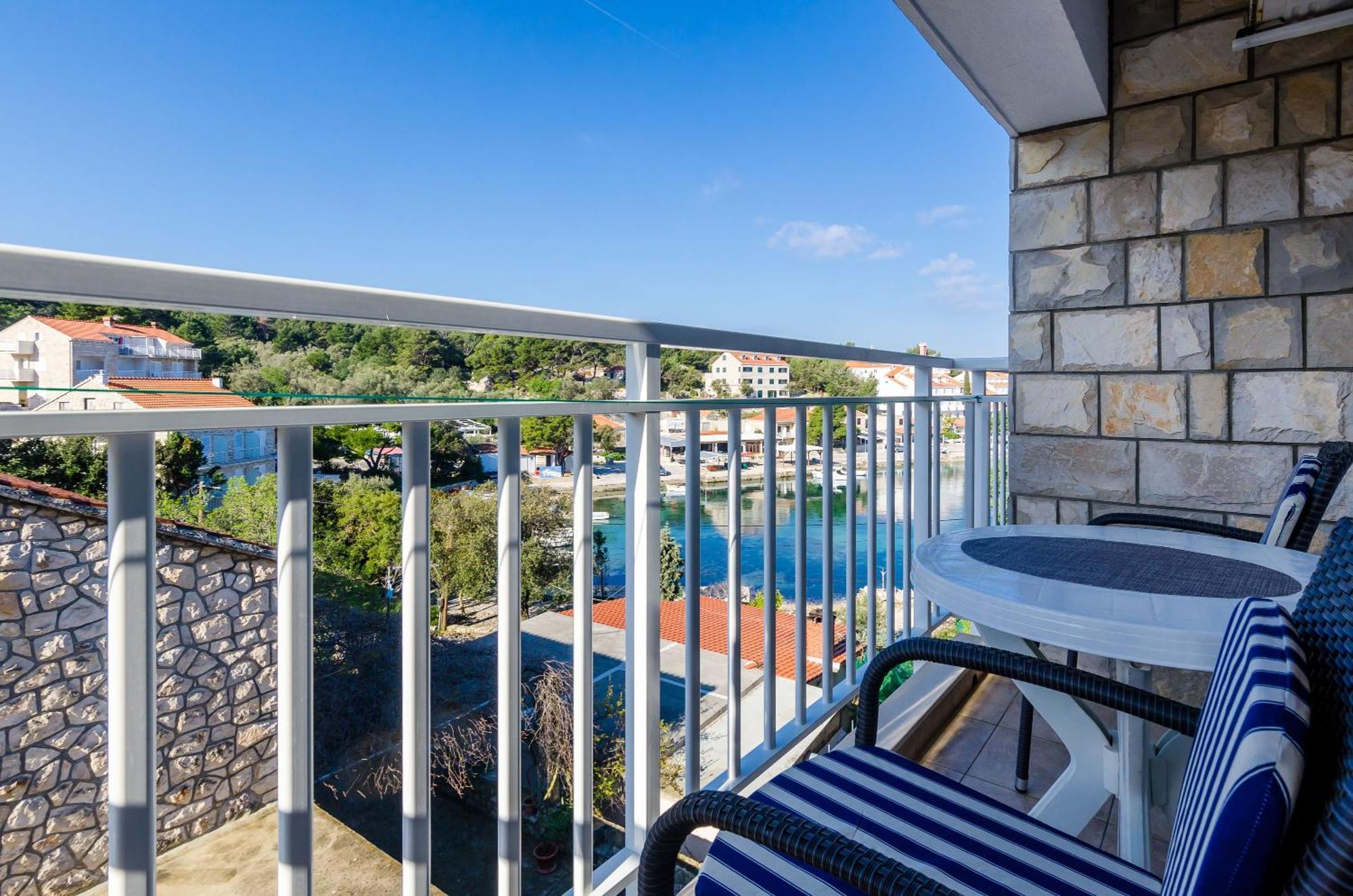 Apartments Lorena Mljet Pomena Extérieur photo