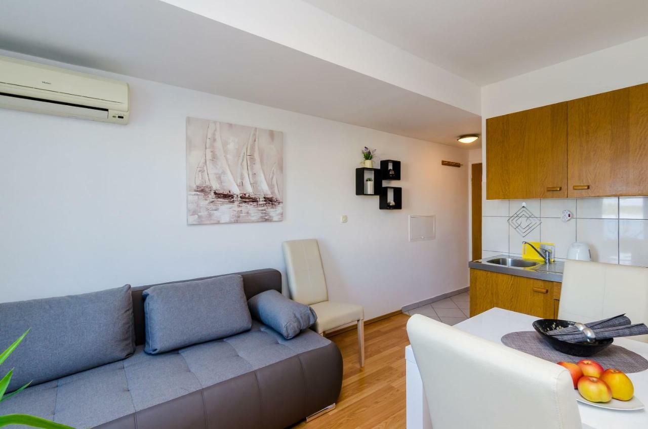 Apartments Lorena Mljet Pomena Extérieur photo