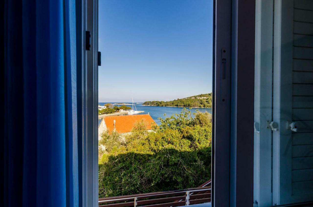 Apartments Lorena Mljet Pomena Extérieur photo