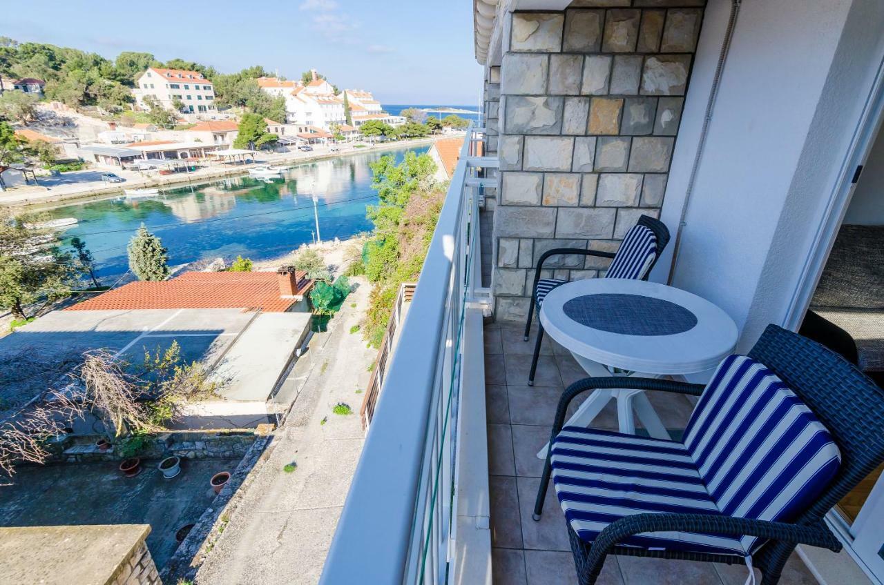 Apartments Lorena Mljet Pomena Extérieur photo